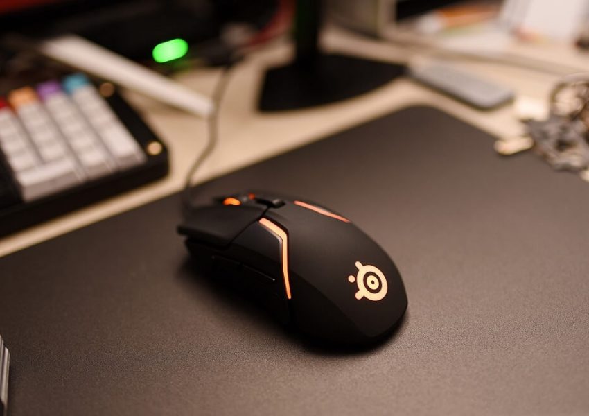 SteelSeries Rival 600 Wired Optical Gaming Mouse